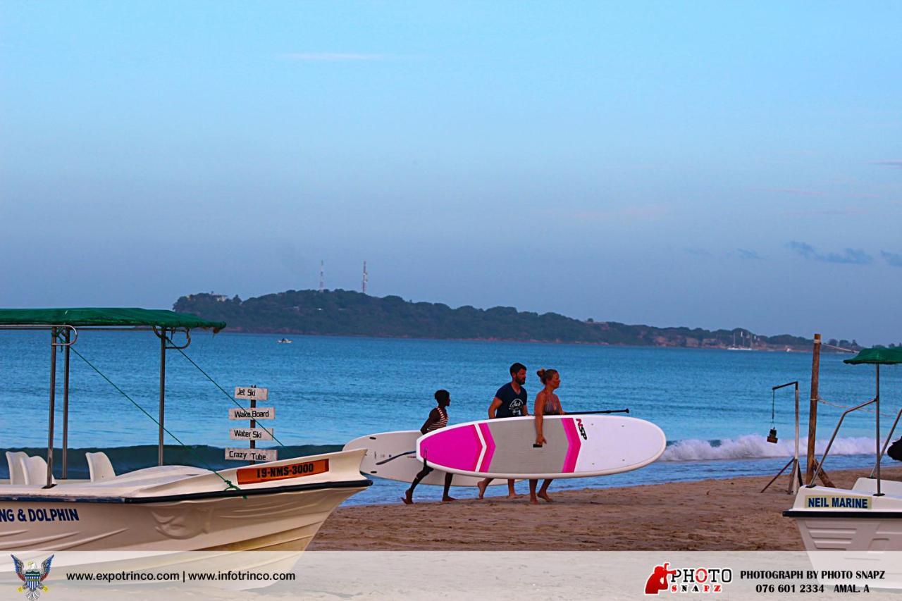 Luxury Everest Hotel Trincomalee Exterior photo
